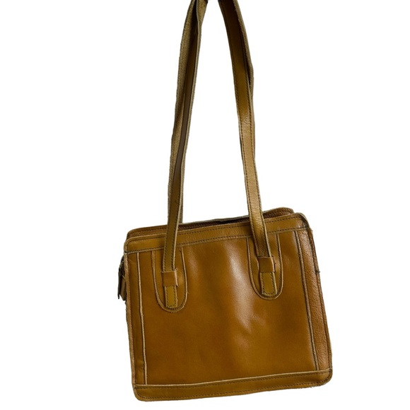 Vintage Leather Shoulder Bag - Picture 4 of 9